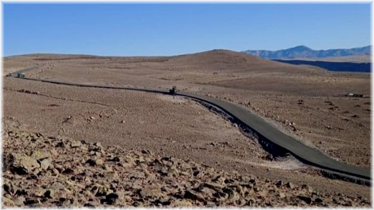 Kağızman ve Sarıkamış'ta köy yolları asfalt oluyor