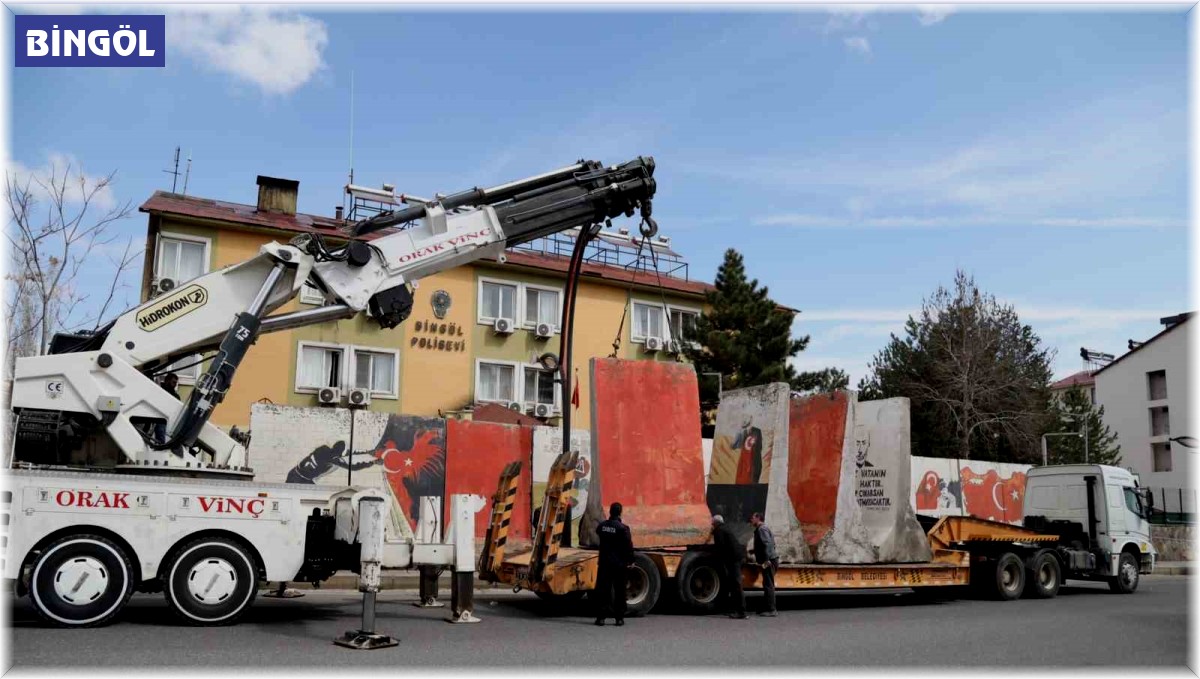 Kaldırımdaki beton bariyerler kaldırıldı