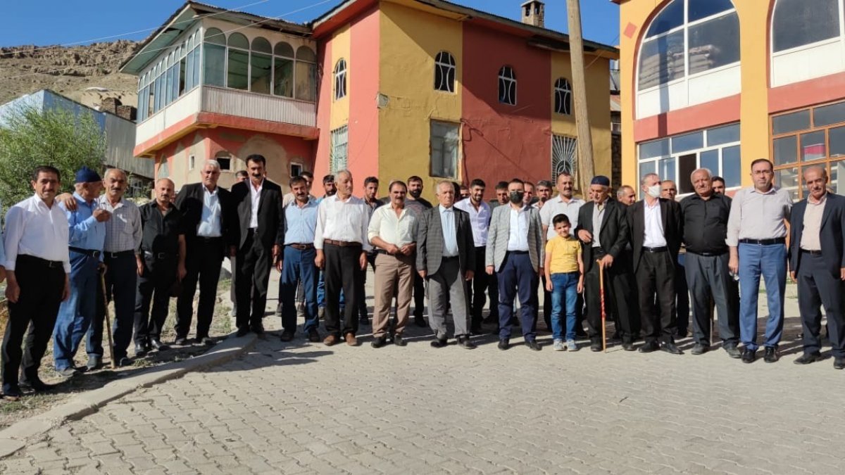 Kanaat önderi Atlı husumetli aileleri barıştırdı