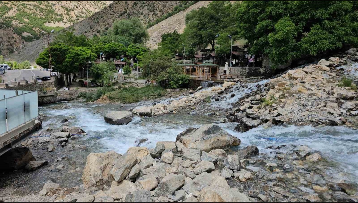 Kanispi Şelalesi'ne yoğun ilgi