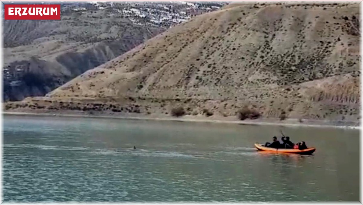 Kano yapan öğretmenlere yaban ördeği eşlik etti