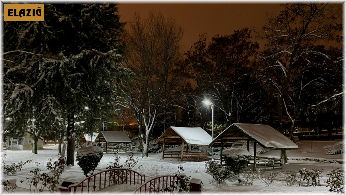 Kar Elazığ'ı beyaza bürüdü, ortaya kartpostallık görüntüler çıktı