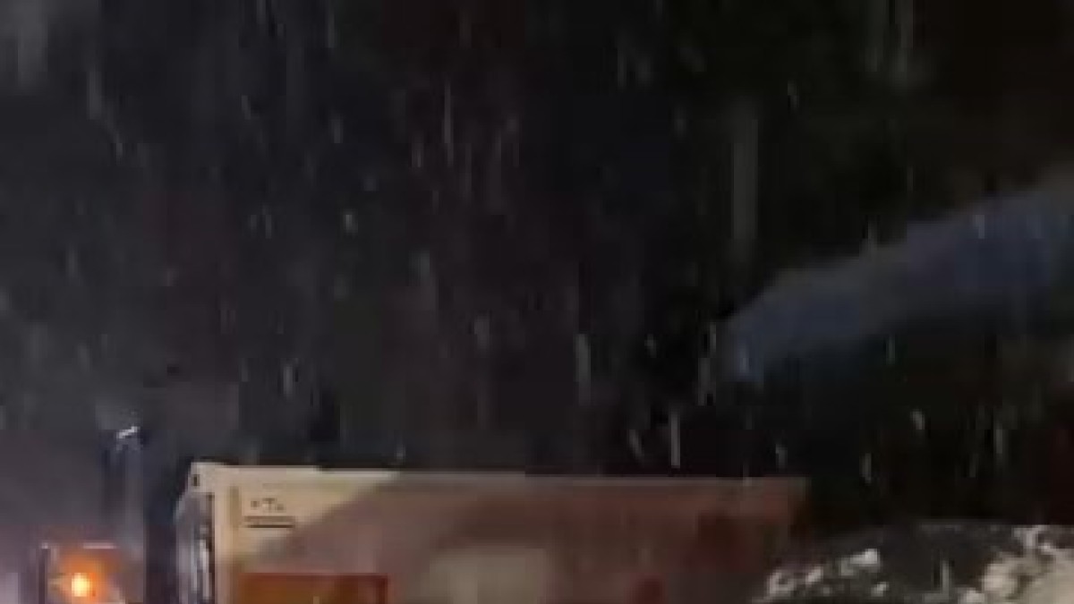 Kar, kazayı beraberinde getirdi: Elazığ- Malatya karayolu trafiğe kapandı