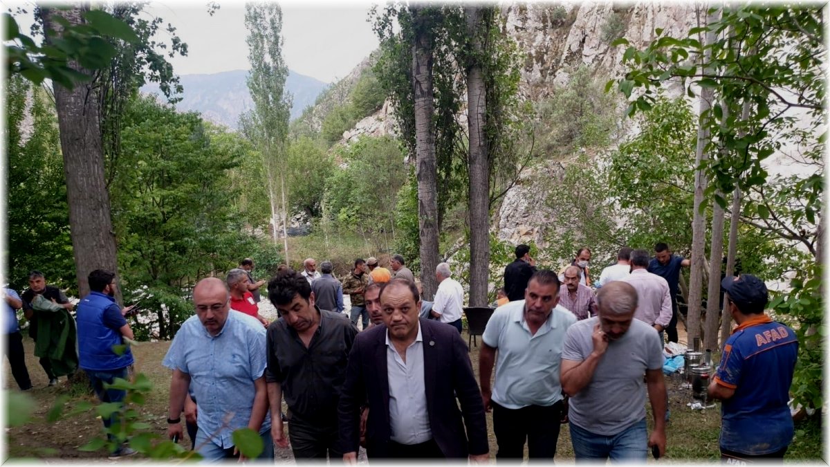 Karataş sel felaketi noktasını yerinde inceledi