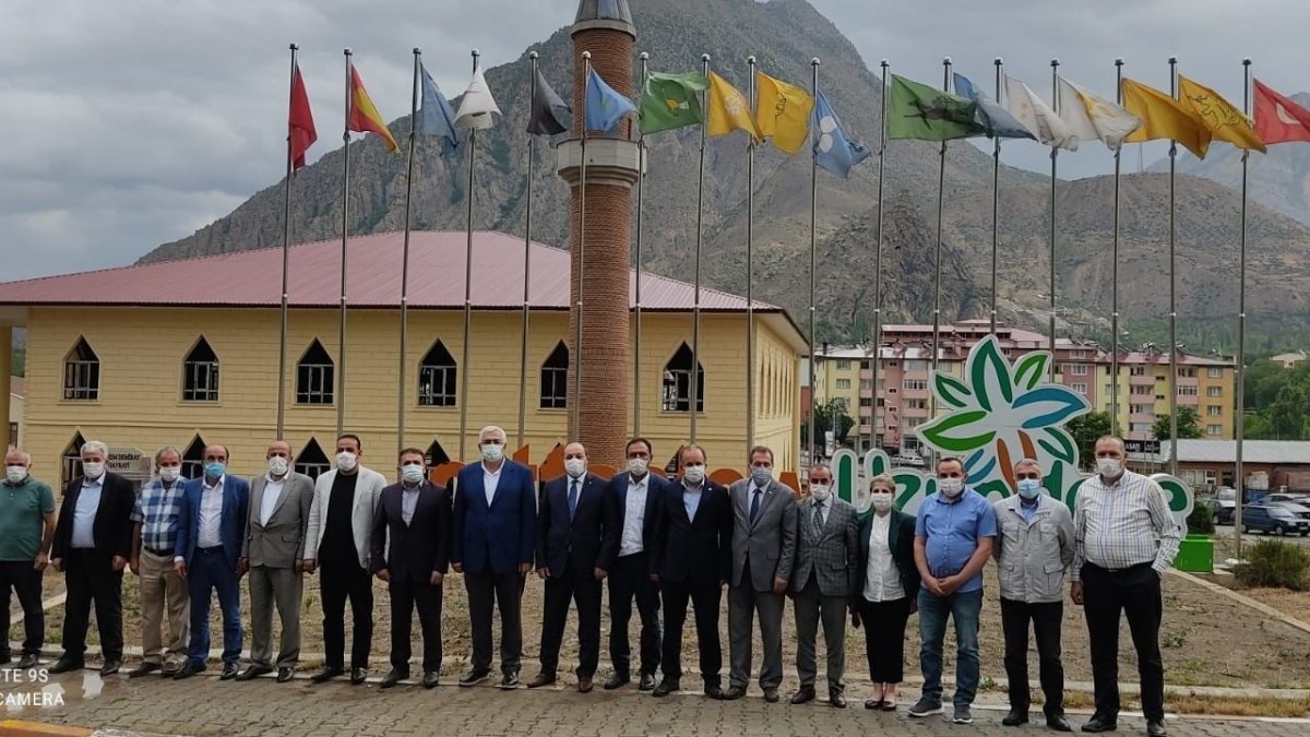 Karataş ve Öz Uzundere'de