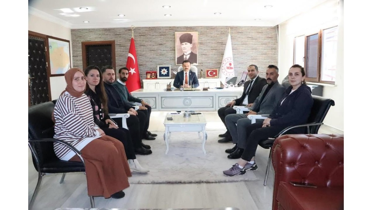 Karayazı Kaymakamlığı'nda proje değerlendirme toplantısı yapıldı