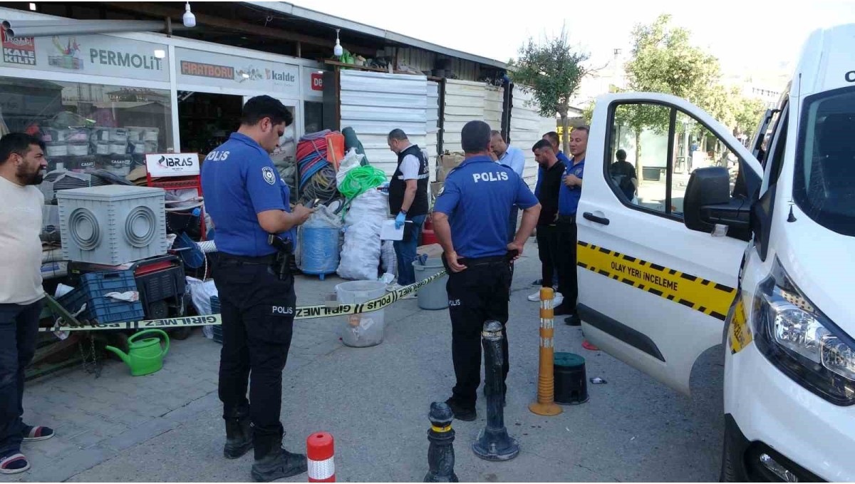 Kardeşlerin silahlı saldırısına uğrayan esnaf yaralandı