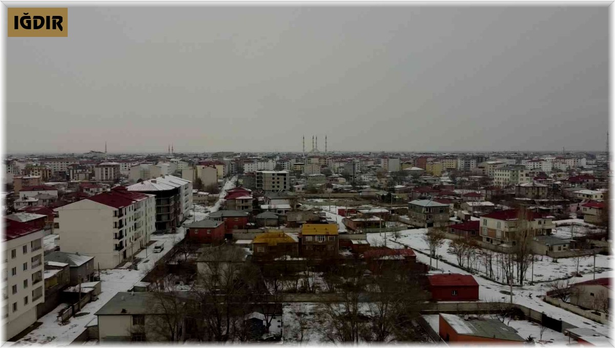 Karın yağmasıyla beyaza bürünen Iğdır havadan görüntülendi