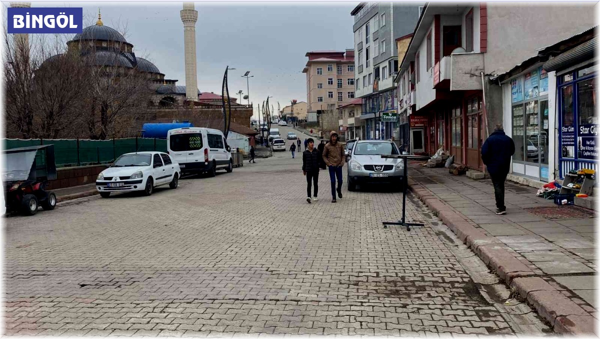 Karlıova'da 1 yıl arayla çekilen 'Kar' görüntüsü tedirgin etti