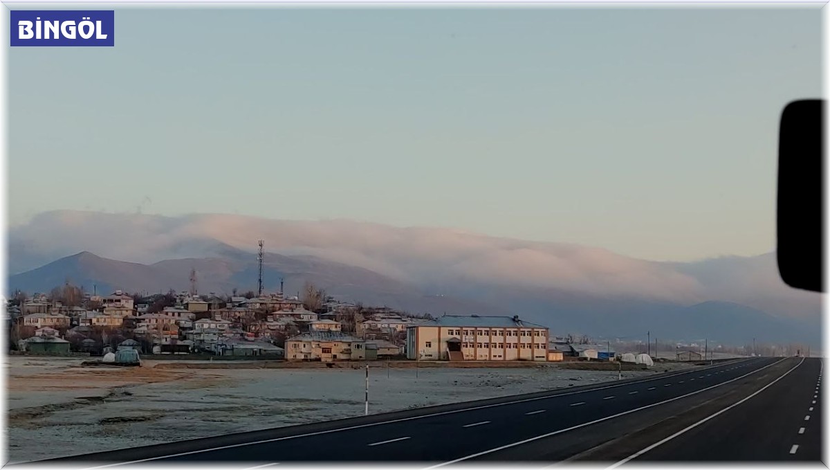 Karlıova- Erzurum kara yolunda yoğun sis etkili oldu
