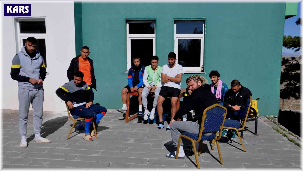 Kars 36 Spor başkanı ve yönetimi istifa etti