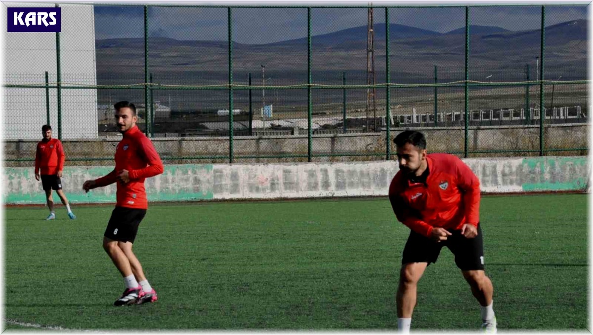 Kars 36 Spor hazırlıklarını sürdürüyor