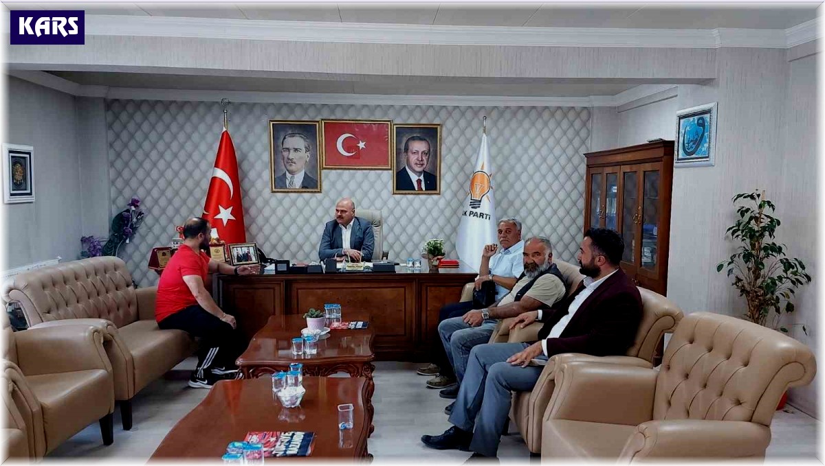 Kars AK Parti İl Başkanı Sancar, vatandaşlar dinledi