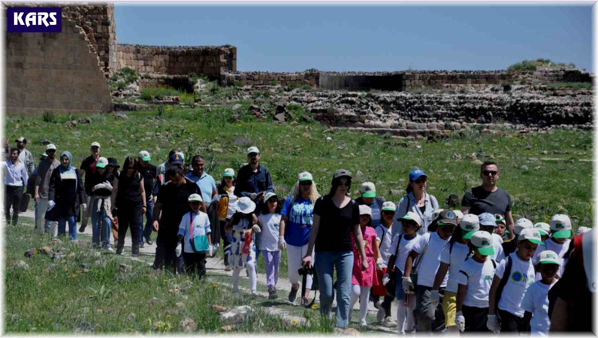 Kars Ani Ören Yeri'nde çevre günü etkinliği