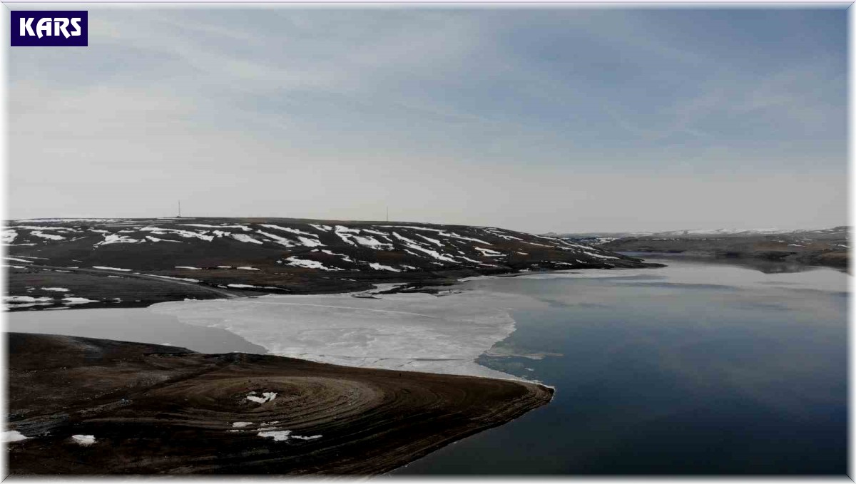 Kars Baraj Gölü'nün buzları çözüldü
