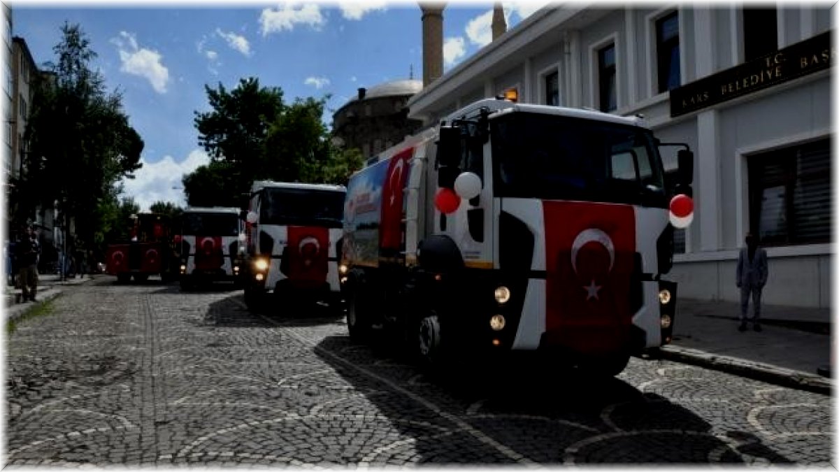 Kars Belediyesi araç parkına yeni araçlar ekledi