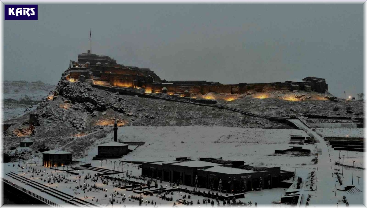 Kars beyaz gelinliğini giydi
