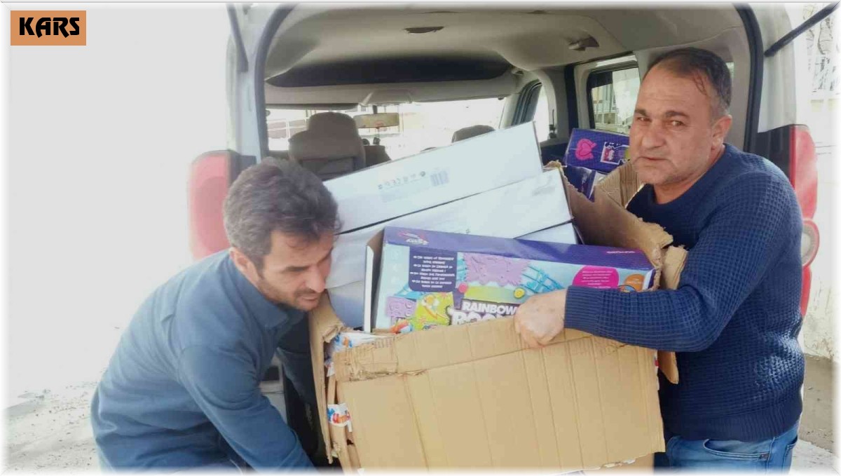 Kars Ehlibeyt Derneği çocukları sevindirdi