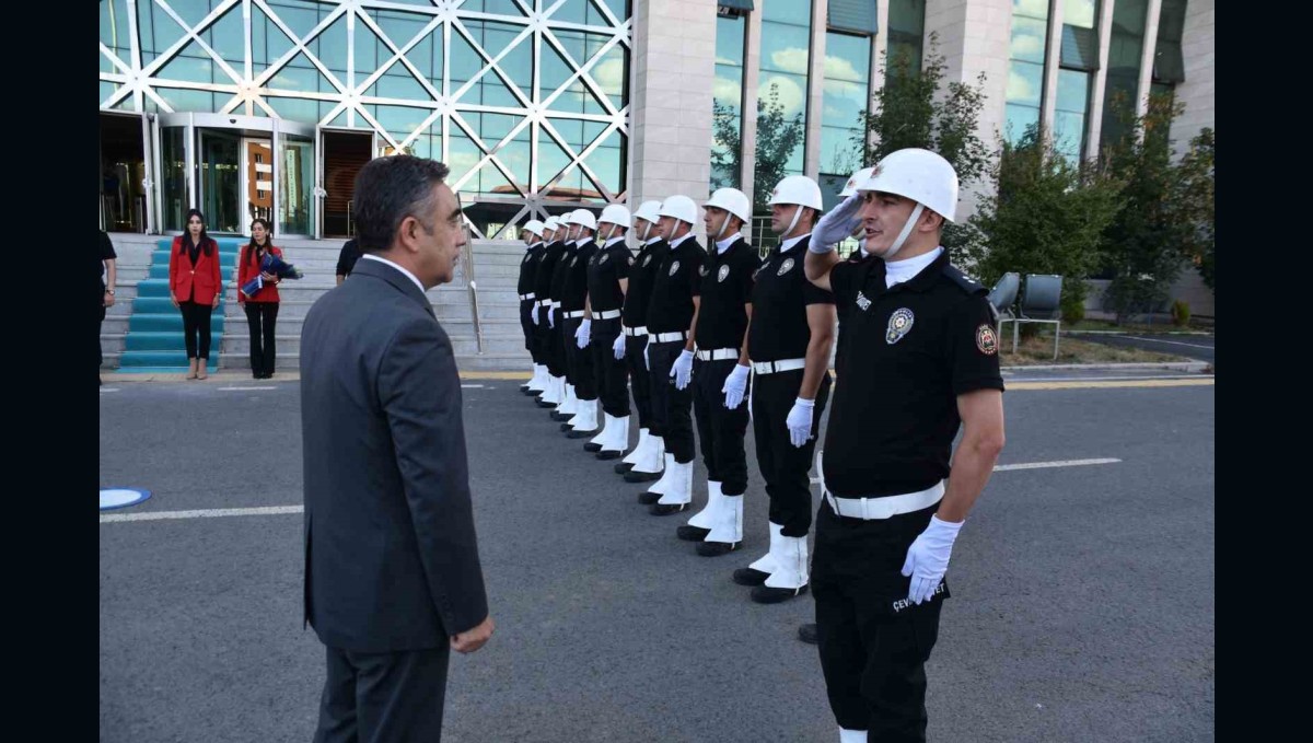 Kars Emniyet Müdürü Tombul göreve başladı