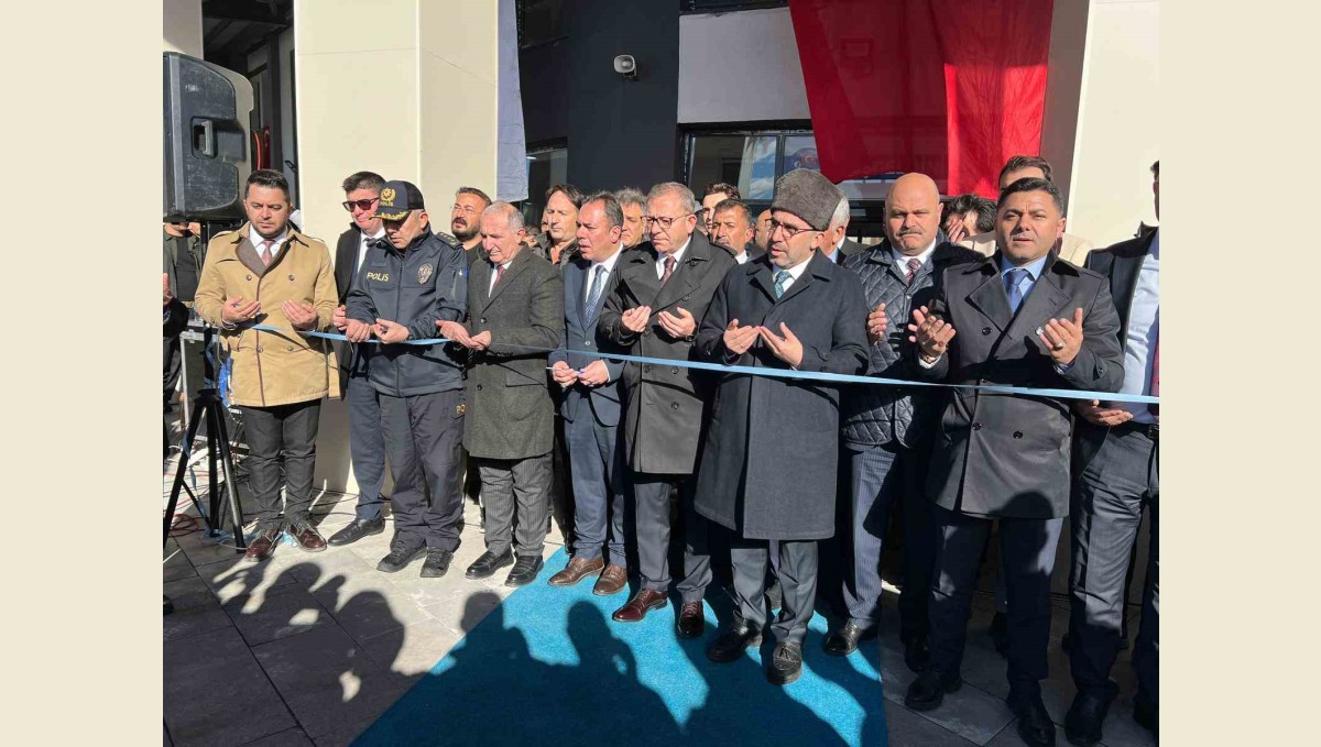 Kars'ın modern otogarı açıldı