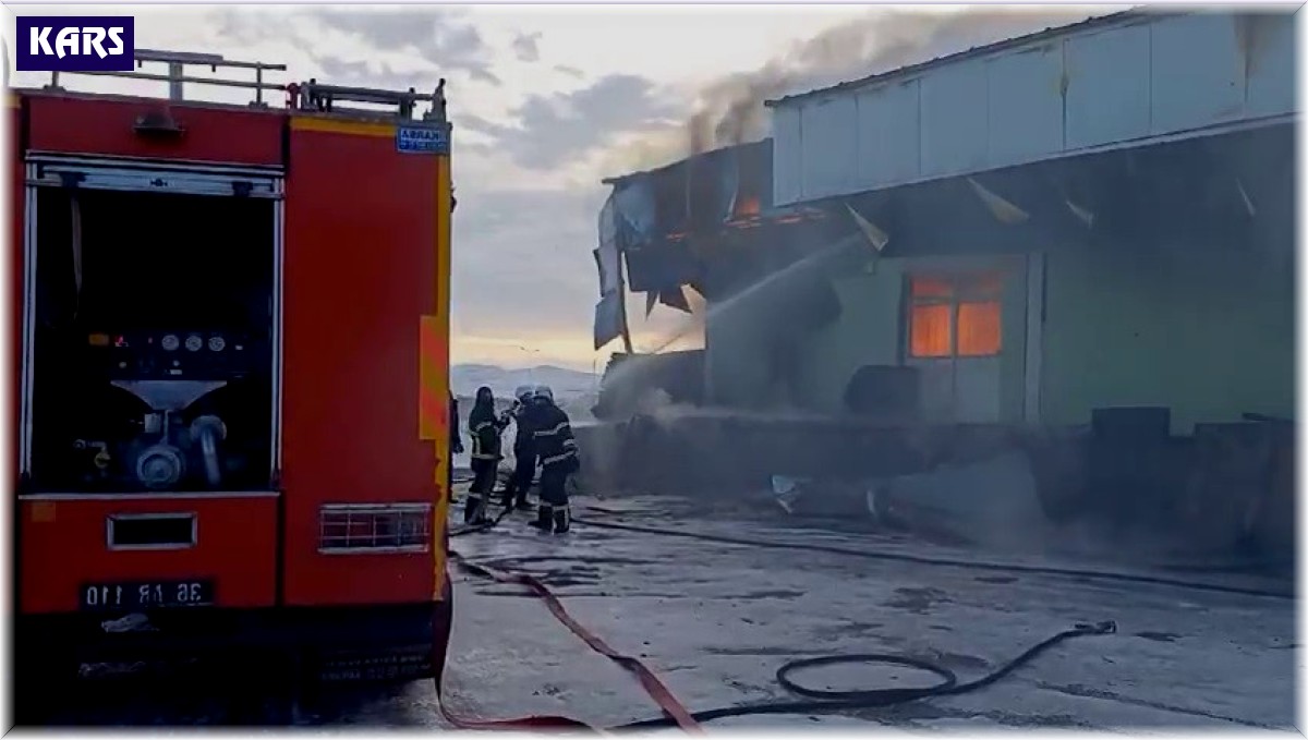 Kars sebze halinde yangın