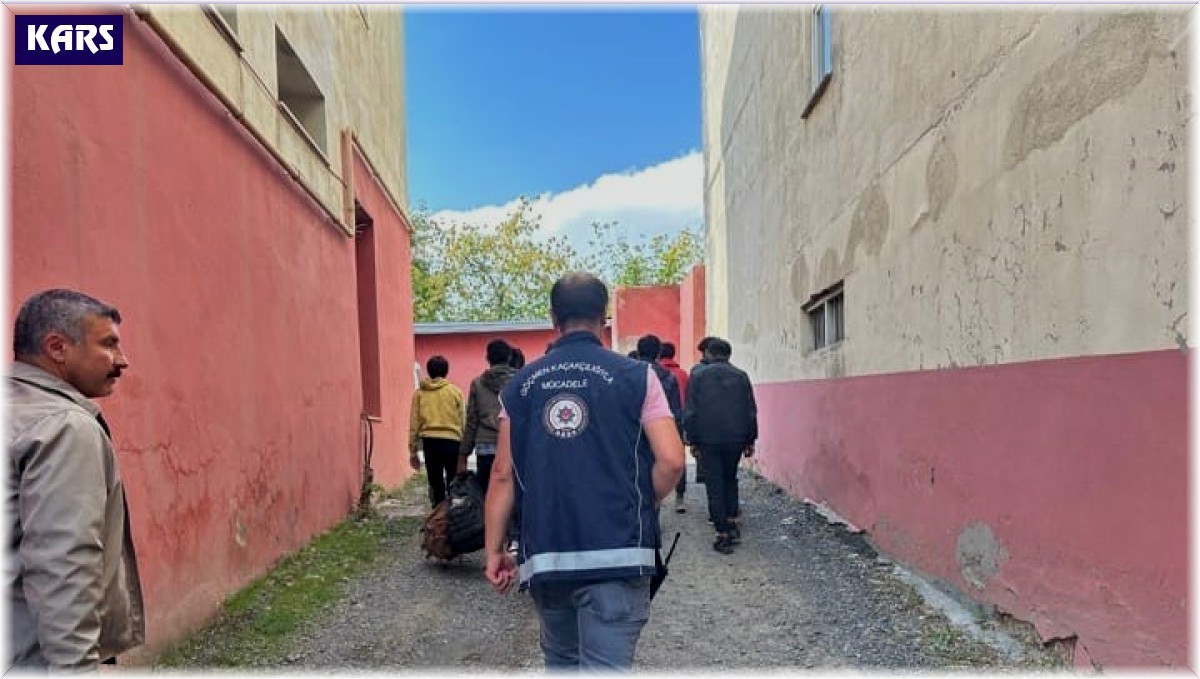 Kars'ta 16 düzensiz göçmen yakalandı