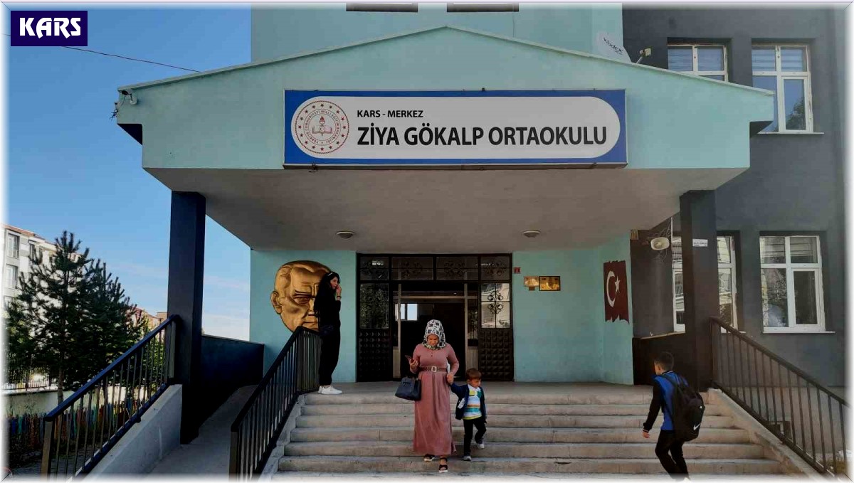 Kars'ta 2023-2024 eğitim öğretim yılının ilk zili çaldı