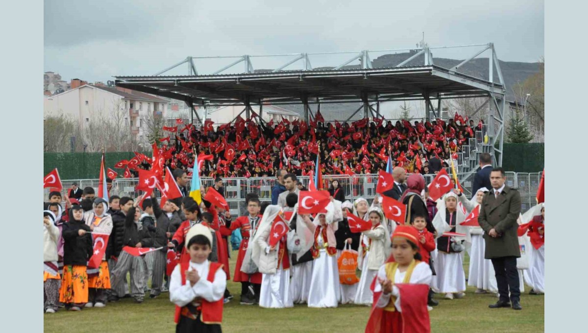 Kars'ta 23 Nisan coşkuyla kutlandı