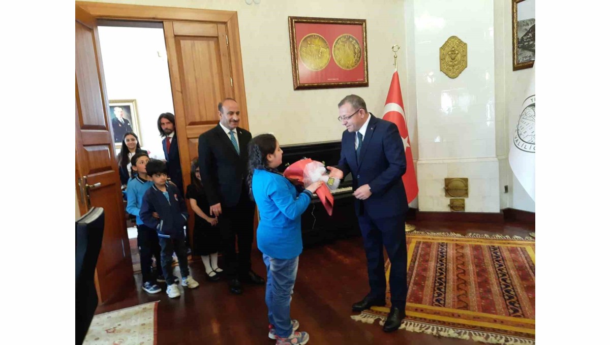 Kars'ta 23 Nisan etkinliği