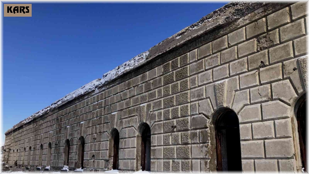 Kars'ta 272 yıllık tabya turizme kazandırılmayı bekliyor