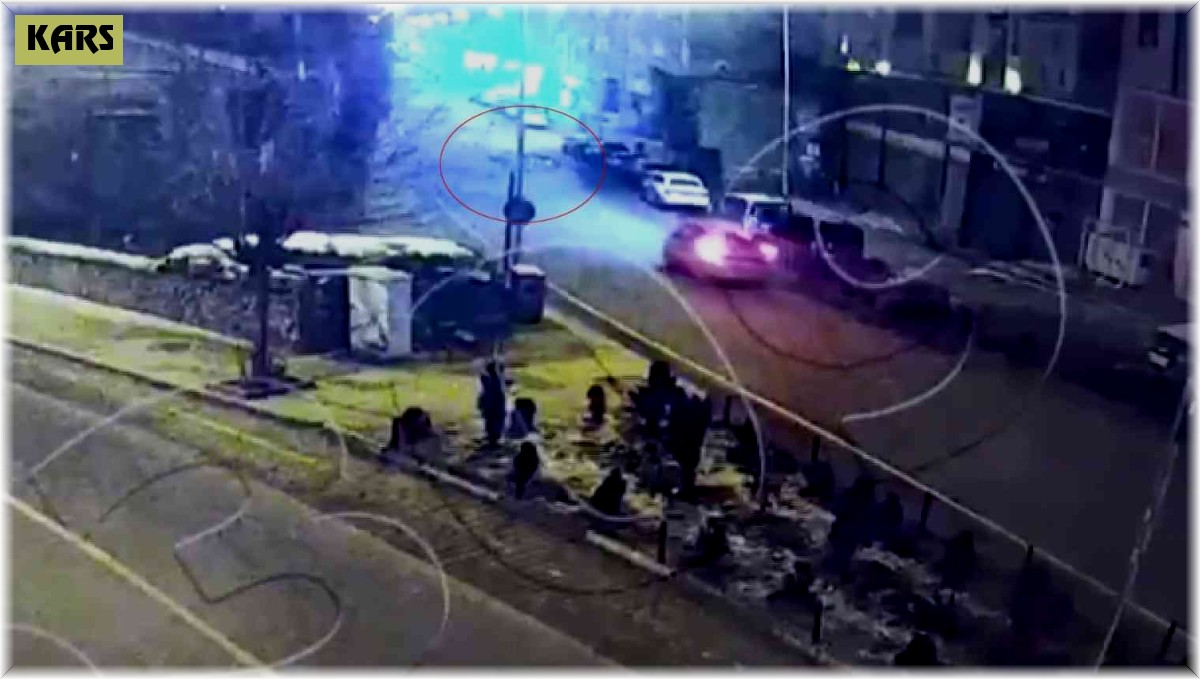 Kars'ta 4 kişinin hayatını kaybettiği kaza kamerada