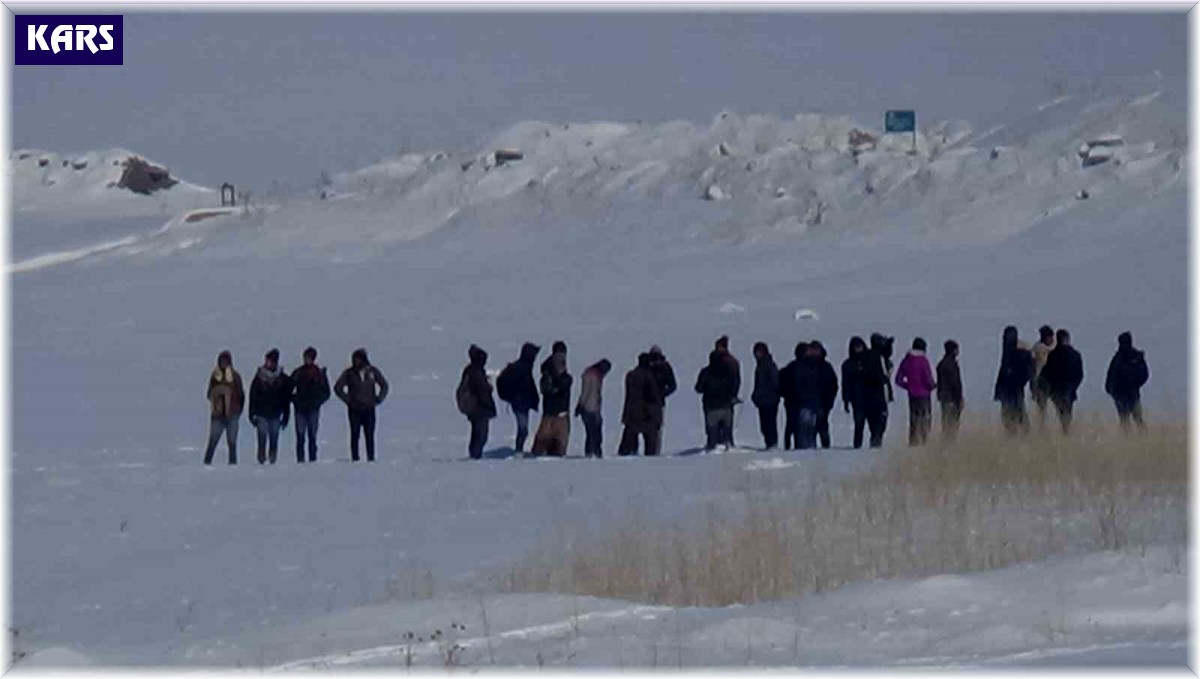 Kars'ta 53 düzensiz göçmen yakalandı