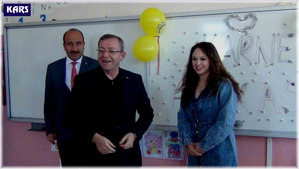 Kars'ta 61 bin öğrenci tatili girdi