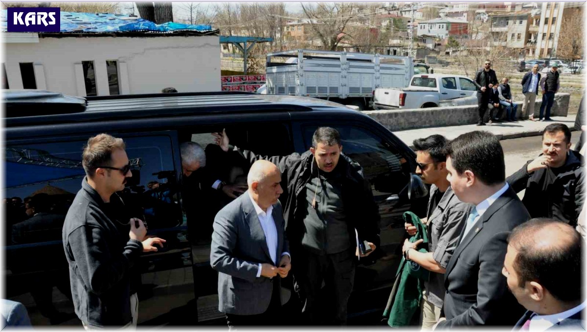 Kars'ta 700 milyonluk tesisin temelini Bakan Kirişçi attı