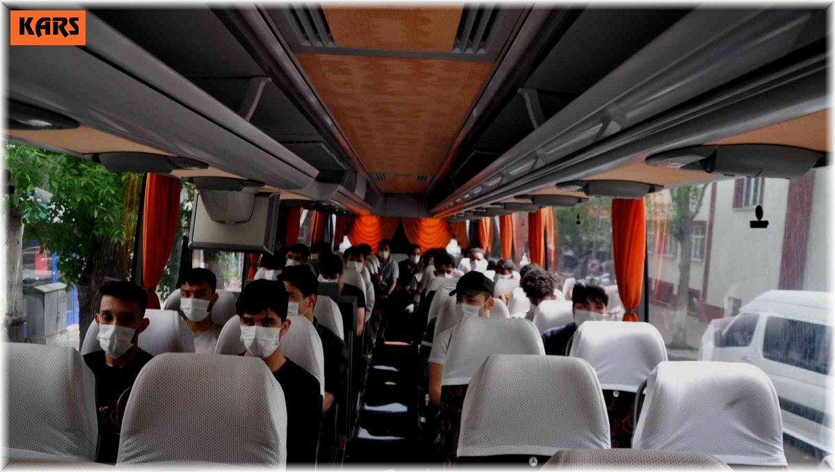 Kars'ta 74 düzensiz göçmen sınır dışı ediliyor