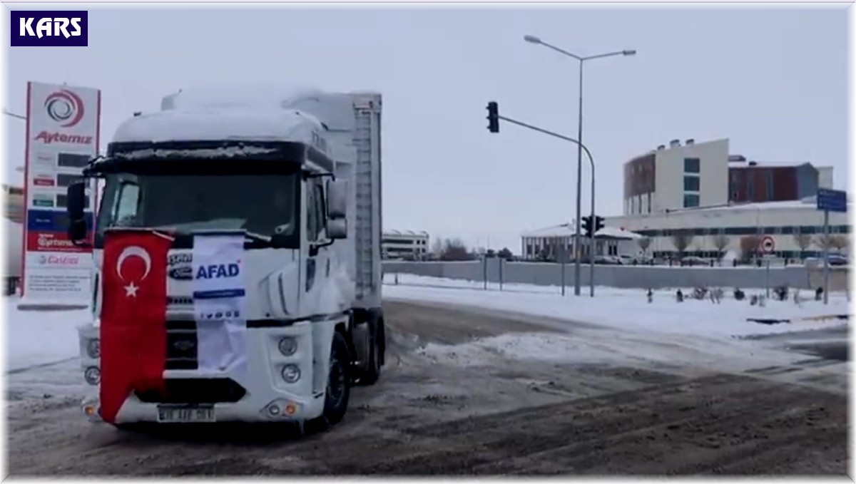 Kars'ta 9 yardım tırı Şanlıurfa'ya yola çıktı
