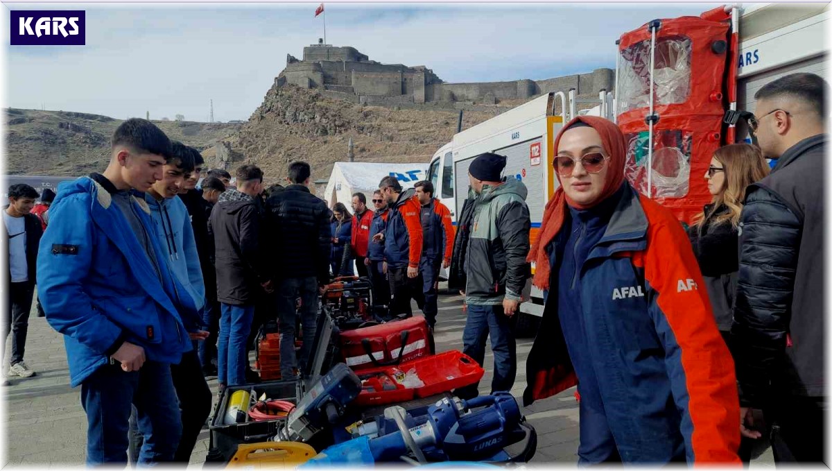 Kars'ta AFAD, halkı afetlere karşı bilinçlendiriyor