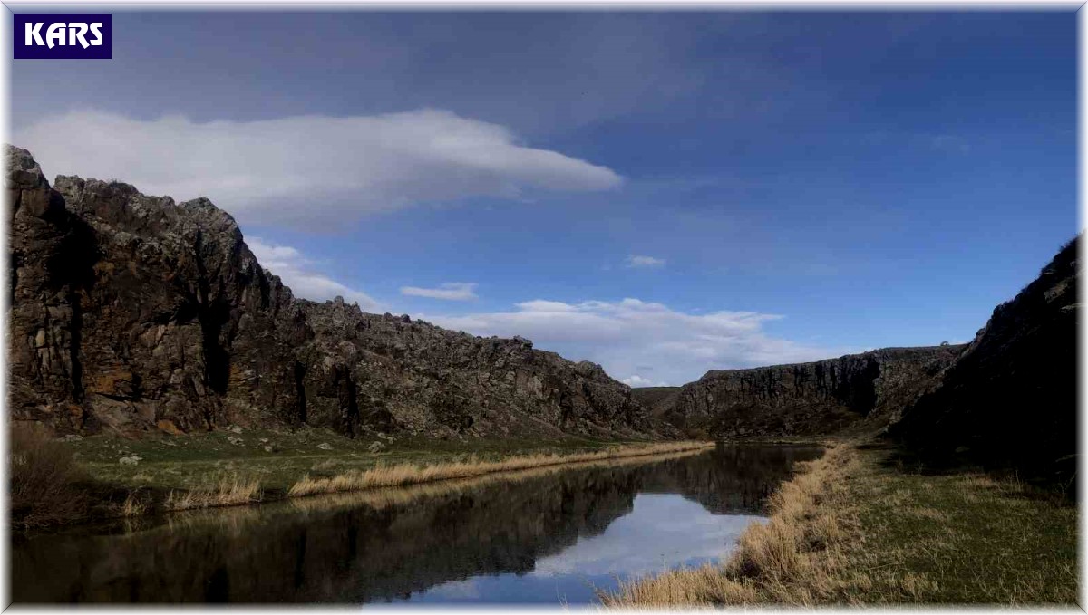 Kars'ta Akçalar Kanyonu görenleri büyülüyor