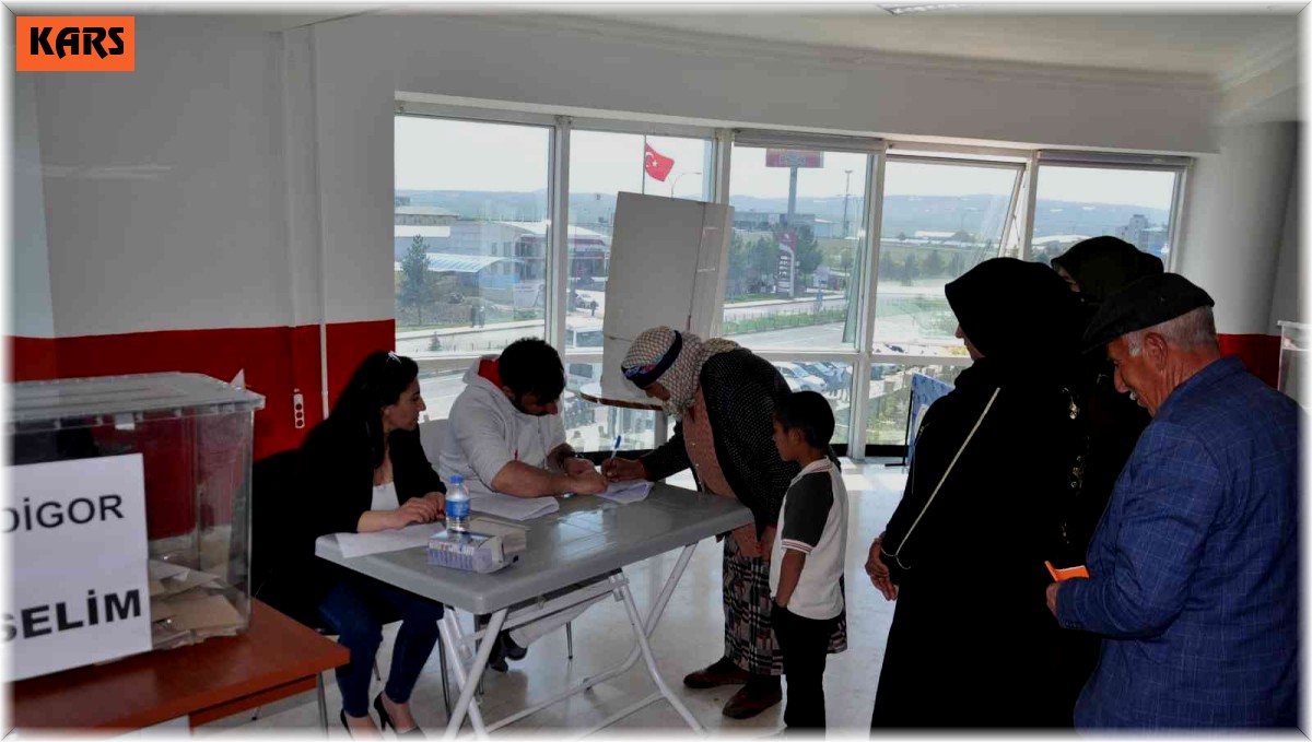 Kars'ta, Ali Gürbüz Sadıkoğlu, güven tazeledi