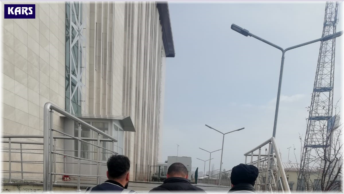 Kars'ta aranan 11 kişi yakalandı