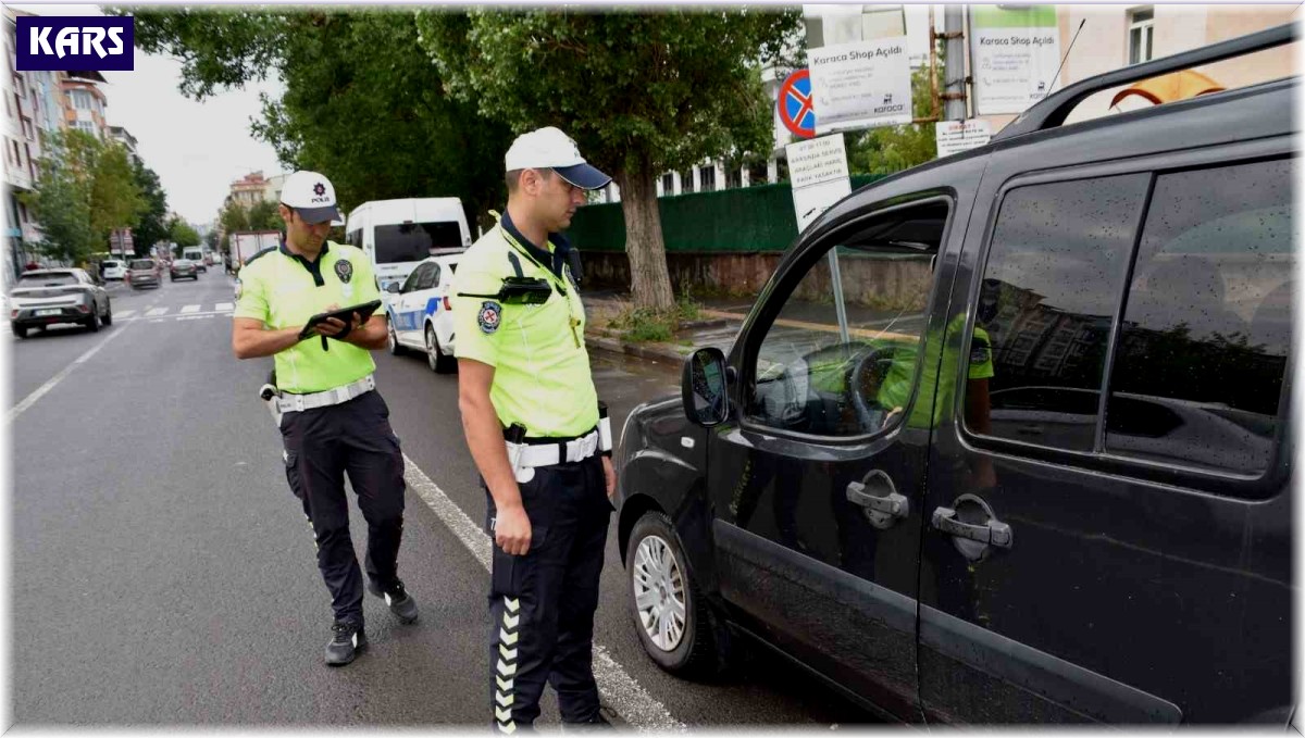 Kars'ta asayiş uygulamaları sürüyor