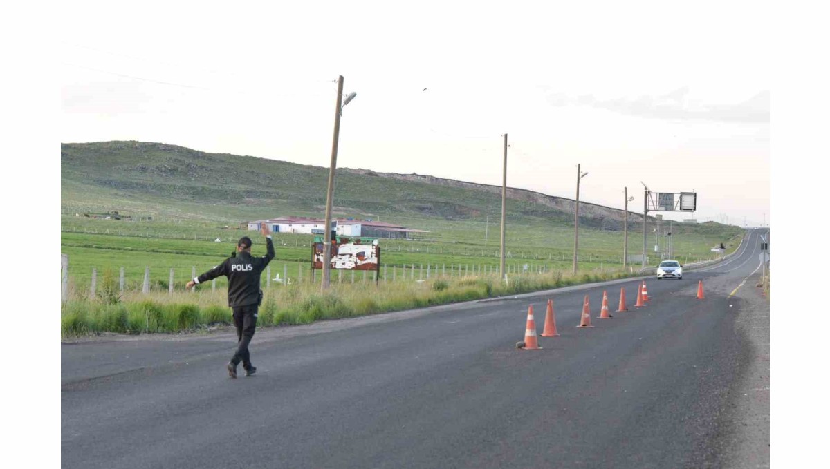 Kars'ta asayiş ve trafik uygulamaları sıklaştırıldı