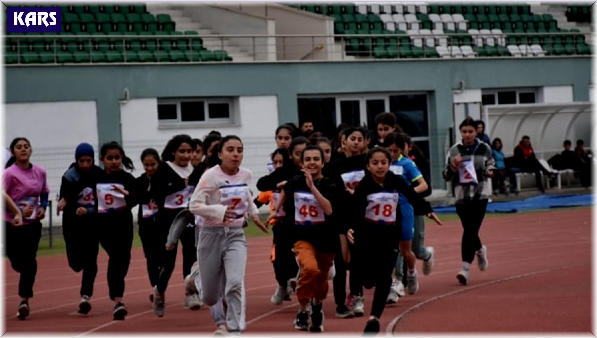 Kars'ta atletizm yarışları yapıldı