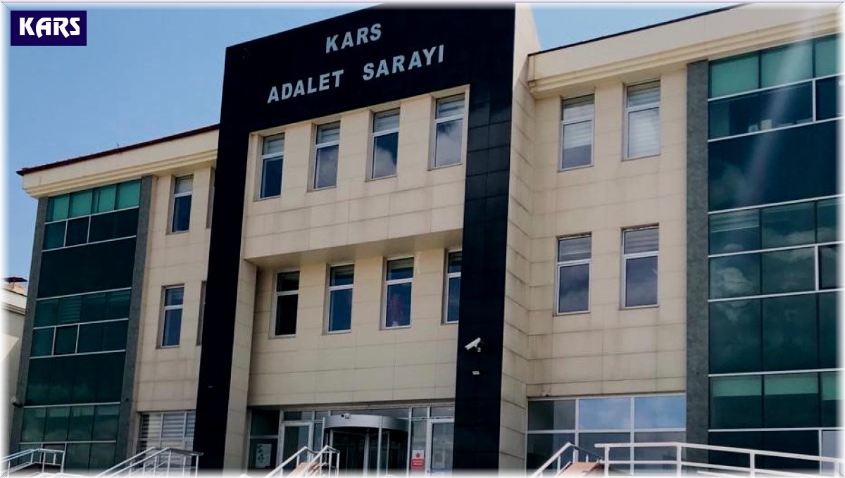 Kars'ta ayakkabıdan uyuşturucu çıktı