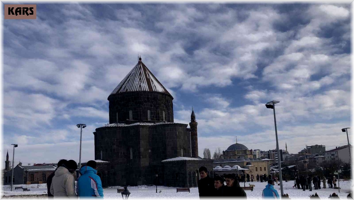 Kars'ta bahar havası yaşanıyor