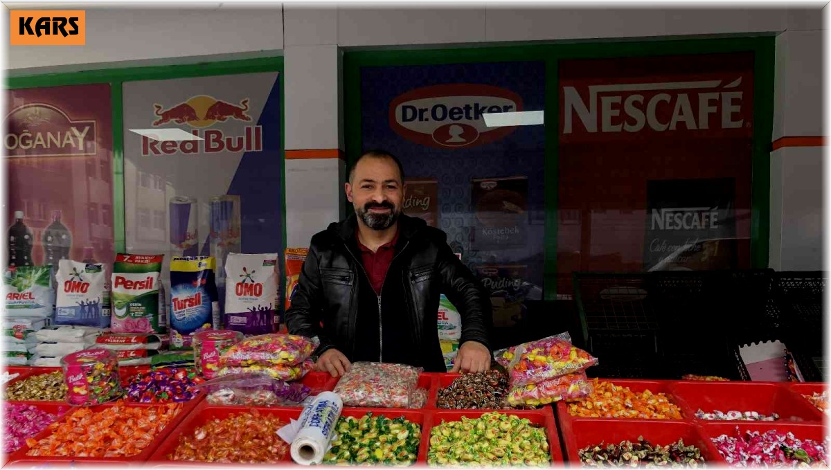 Kars'ta bayram şekerleri tezgahlarda yerini aldı