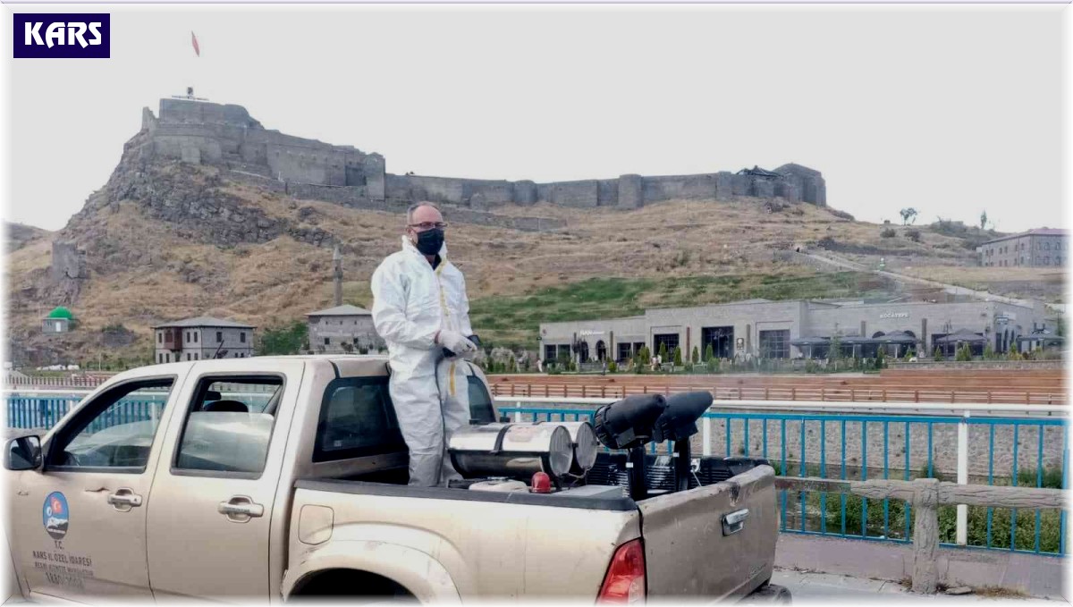 Kars'ta belediyeden ilaçlama çalışması
