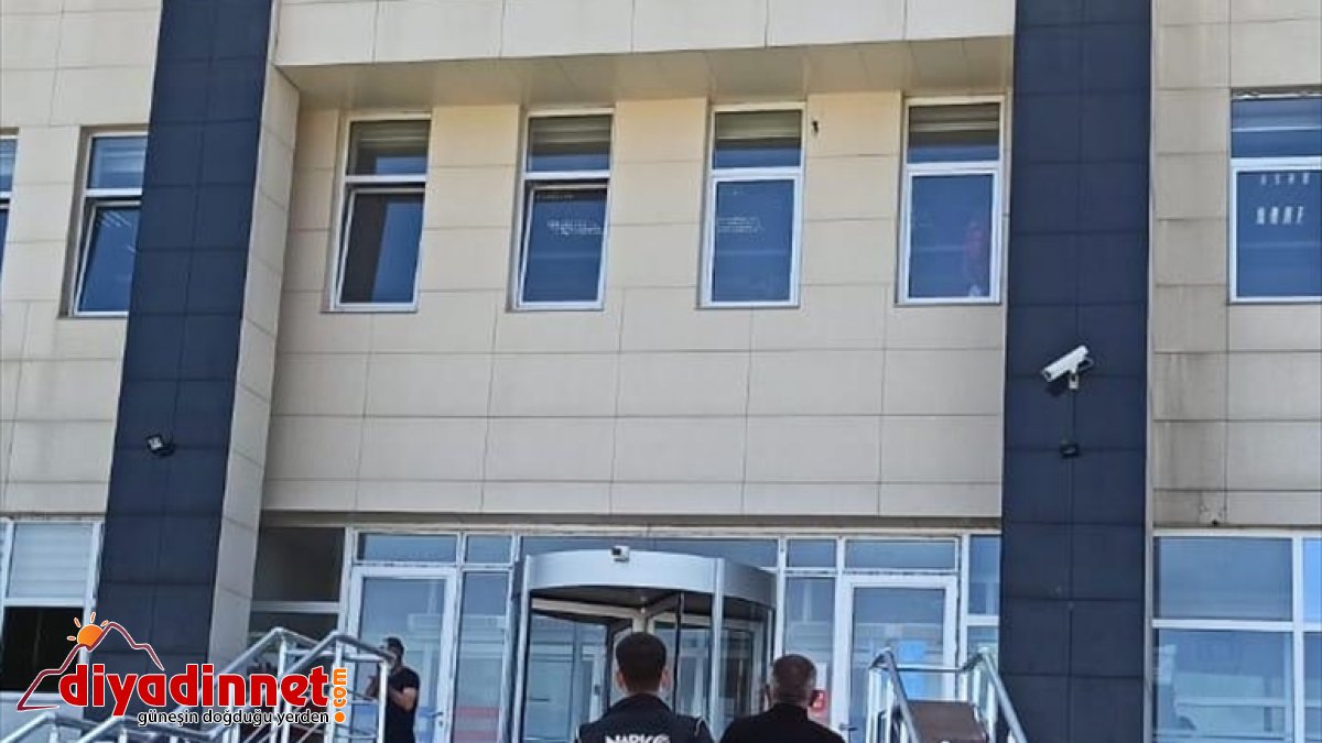 Kars'ta çamaşır ipinde uyuşturucu kurutan kişi tutuklandı