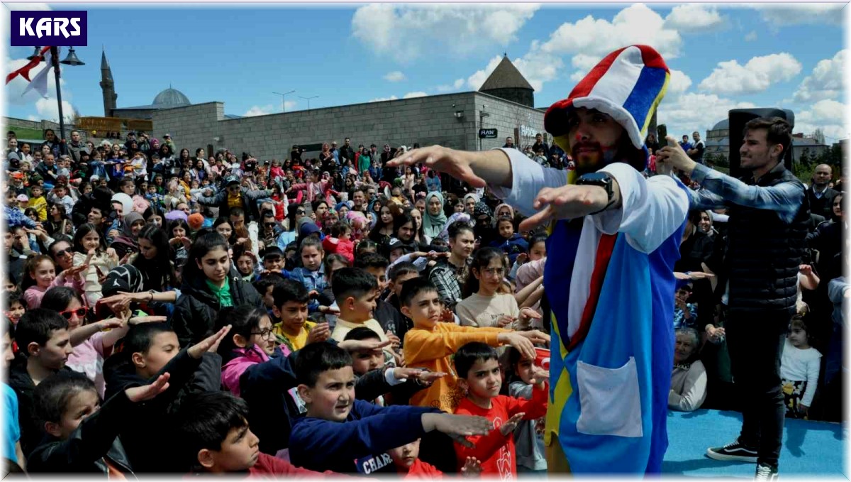 Kars'ta Çocuk Şenliği düzenlendi