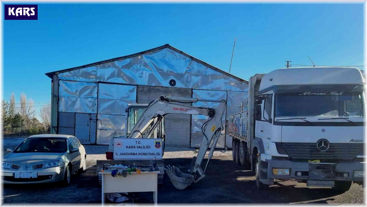 Kars'ta defineciler 'pes' dedirtti